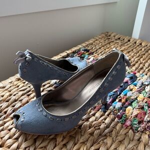 vintage predictions kitten heels